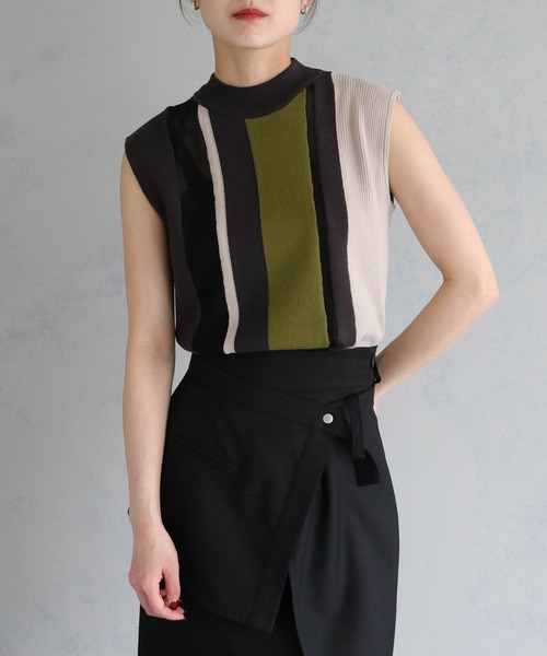 &g'aime（アンジェム）の「【&g’aime】シアー切替配色スリーブレスニット（ニット/セーター・レディース・ブラック/グレイッシュベージュ/チャコールグレー・FREE）」の12枚目の写真