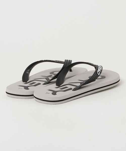 OAKLEY（オークリー）の「オークリー  COLLEGE FLIP FLOP（サンダル・メンズ・ホワイト・25.0cm/26.0cm/28.0cm/27.0cm）」の2枚目の写真