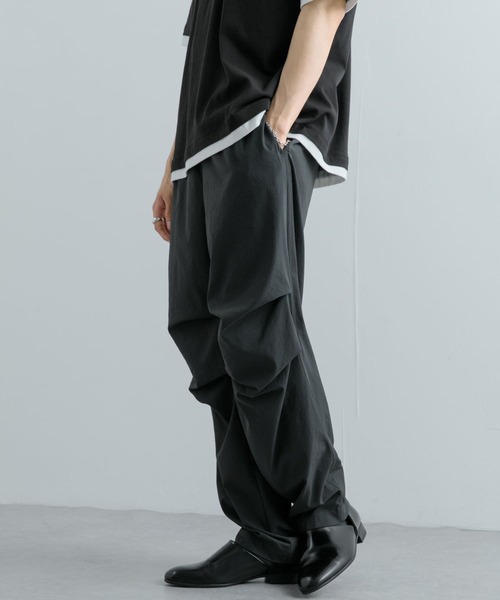 SENSE OF PLACE by URBAN RESEARCH（センスオブプレイスバイアーバンリサーチ）の「トラックスラックスパンツ（スラックス・メンズ・チャコールグレー/ライトグレー・MEDIUM/LARGE）」の7枚目の写真