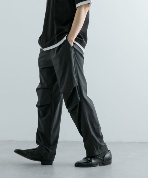 SENSE OF PLACE by URBAN RESEARCH（センスオブプレイスバイアーバンリサーチ）の「トラックスラックスパンツ（スラックス・メンズ・チャコールグレー/ライトグレー・MEDIUM/LARGE）」の5枚目の写真