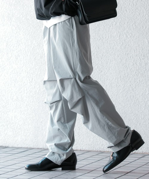 SENSE OF PLACE by URBAN RESEARCH（センスオブプレイスバイアーバンリサーチ）の「トラックスラックスパンツ（スラックス・メンズ・チャコールグレー/ライトグレー・MEDIUM/LARGE）」の16枚目の写真