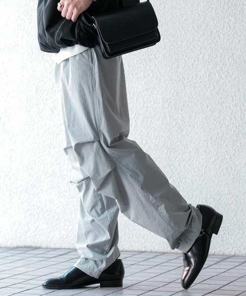 SENSE OF PLACE by URBAN RESEARCH（センスオブプレイスバイアーバンリサーチ）の「トラックスラックスパンツ（スラックス・メンズ・チャコールグレー/ライトグレー・MEDIUM/LARGE）」の18枚目の写真