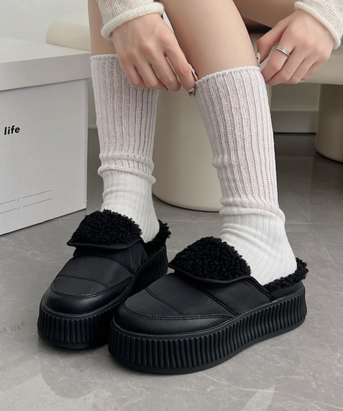 Shoes in Closet（シューズインクローゼット）の「軽量厚底プラットフォーム  リブソール ボア スリッポン/サンダル 2439（スリッポン・レディース・アイボリー/ベージュ/ブラック・M/S/LL/L）」の3枚目の写真