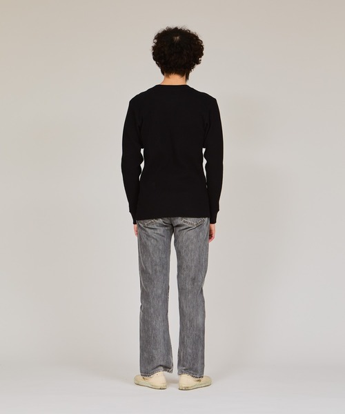 HANES(ヘインズ)の「【Hanes/ヘインズ】メンズ ロングスリーブヘンリーネック(Tシャツ/カットソー・メンズ・ホワイト/ブラック・LARGE/MEDIUM/SMALL/X-LARGE)」の8枚目の写真