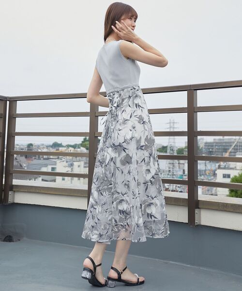 MAJESTIC LEGON(マジェスティックレゴン)の「【WEB限定アイテム】レースアップノースリドッキングワンピ(ワンピース・レディース・ピンク/グレー/オフホワイト・X-SMALL/SMALL/MEDIUM)」の7枚目の写真