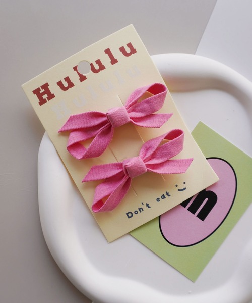 Bambin（ボンバン）の「【 Bambin / ボンバン 】 カラー リボン ヘアクリップ 《 2個セット 》（ヘアピン・キッズ・ピンク/ライム/グリーン/アイボリー/ブラック/パープル・FREE）」の6枚目の写真