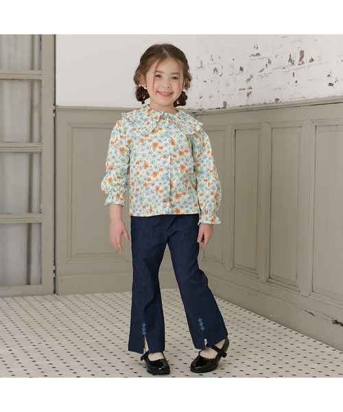 KP（ケーピー）の「ビッグカラーコスモス柄ブラウス(100～150)（シャツ/ブラウス・キッズ・ブルー/オレンジ・140cm/130cm/120cm/110cm）」の3枚目の写真