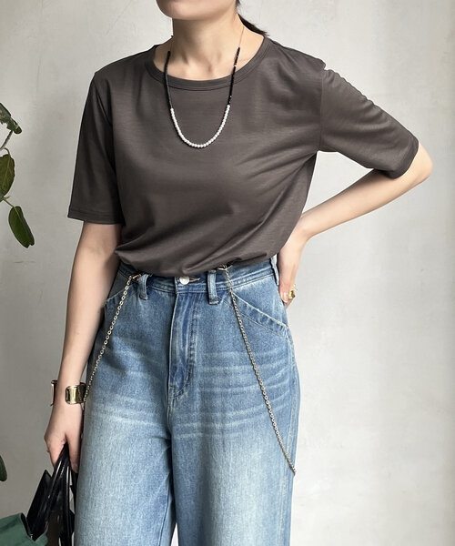 DouDou（ドゥドゥ）の「ベーシック5分袖TEE（Tシャツ/カットソー・レディース・ライトグレー/ブラウン/ブラック/オフホワイト/チャコールグレー・FREE）」の8枚目の写真