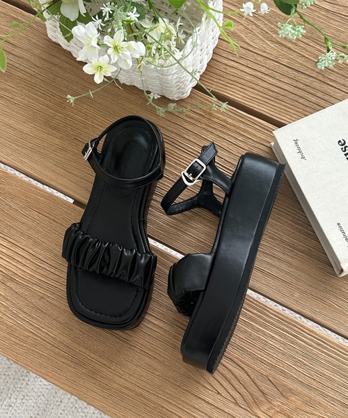 シャーリングプラットフォームサンダル（サンダル）｜by muni:r（バイ ムニール） 6,820円