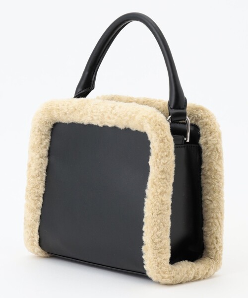 ICB(アイシービー)の「【CLASSY.1月号掲載】トリミングスクエア ショルダーバッグ(ショルダーバッグ・レディース・ブラック系・F)」の11枚目の写真