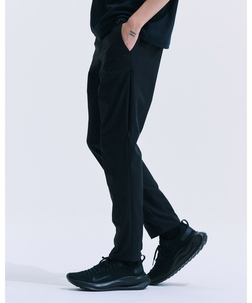 F.C.Real Bristol（エフシーレアルブリストル）の「VENTILATION CHINO PANTS（チノパンツ・メンズ・カーキ/ブラック/ネイビー・X-LARGE/LARGE/MEDIUM/SMALL）」の4枚目の写真