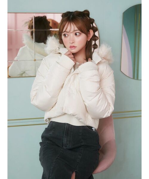 EATME（イートミー）の「フードダウンブルゾン（ブルゾン・レディース・アイボリー/ブラック/ピンク・FREE）」の8枚目の写真