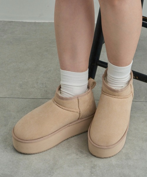 WEGO（ウィゴー）の「WEGO/厚底ショートフェイクムートンブーツ（ブーツ・レディース・ベージュ/ブラウン/ライトベージュ/ブラック/グレー・SMALL/MEDIUM/LARGE/X-LARGE）」の14枚目の写真