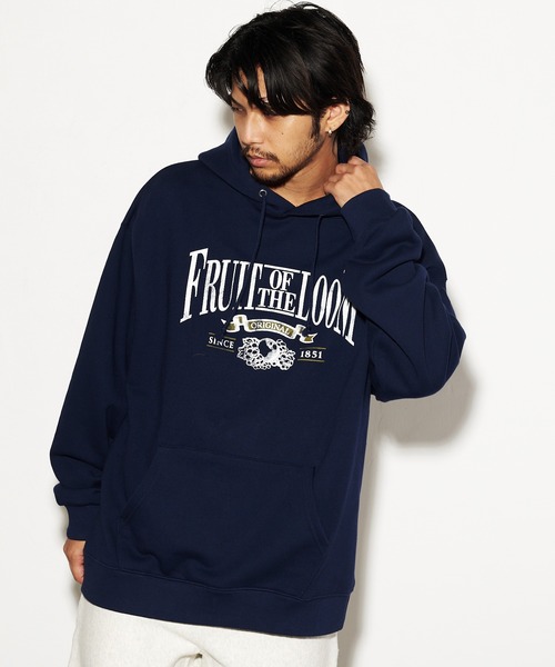FRUIT OF THE LOOM（フルーツオブザルーム）の「FRUIT OF THE LOOM HIGH QUALITY LOGO HOODIE（パーカー・メンズ・ブラック/ネイビー・L/M/XL）」の2枚目の写真