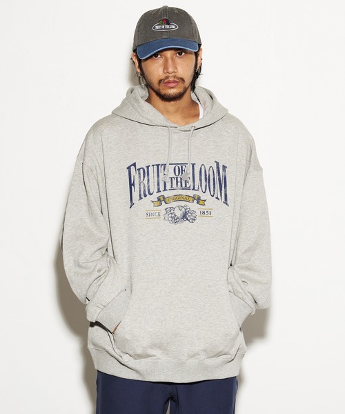 FRUIT OF THE LOOM（フルーツオブザルーム）の「FRUIT OF THE LOOM HIGH QUALITY LOGO HOODIE（パーカー・メンズ・ブラック/ネイビー・L/M/XL）」の3枚目の写真