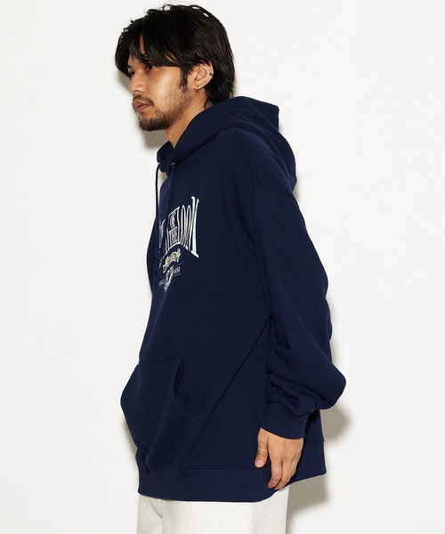 FRUIT OF THE LOOM（フルーツオブザルーム）の「FRUIT OF THE LOOM HIGH QUALITY LOGO HOODIE（パーカー・メンズ・ブラック/ネイビー・L/M/XL）」の12枚目の写真
