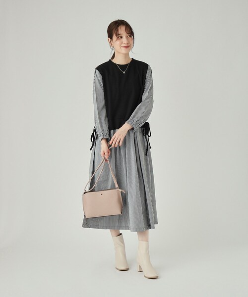 SHOO・LA・RUE（シューラルー）の「◆【軽量】ペットボトルもすっぽり入る ふわっと軽い 横長ショルダーバッグ（ショルダーバッグ・レディース・ベージュ/ワインレッド/ブラック/グレー・00）」の17枚目の写真