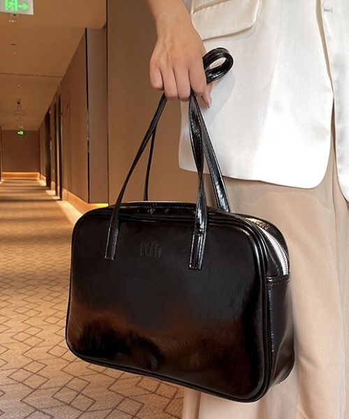 tolene(トレネ)の「フェイクレザー シンプル スクエア ハンドバッグ(ハンドバッグ・レディース・ブラック/グレー・ONE SIZE)」の7枚目の写真