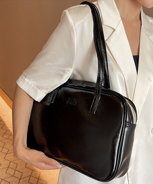 tolene(トレネ)の「フェイクレザー シンプル スクエア ハンドバッグ(ハンドバッグ・レディース・ブラック/グレー・ONE SIZE)」の11枚目の写真