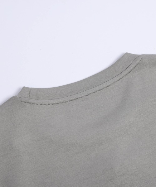 AMELY(エミリー)の「パールモチーフペプラムトップス(Tシャツ/カットソー・レディース・グレイッシュベージュ/ブラック/ホワイト・フリー)」の9枚目の写真