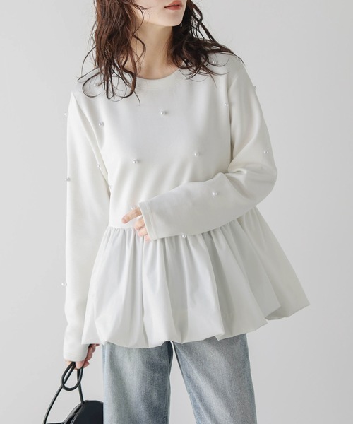 AMELY(エミリー)の「パールモチーフペプラムトップス(Tシャツ/カットソー・レディース・グレイッシュベージュ/ブラック/ホワイト・フリー)」の15枚目の写真