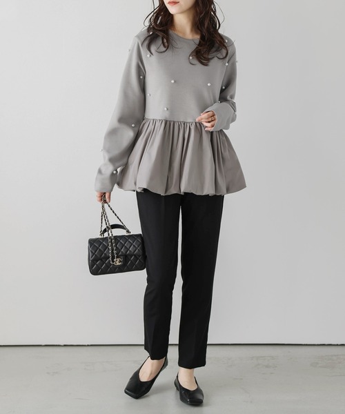 AMELY(エミリー)の「パールモチーフペプラムトップス(Tシャツ/カットソー・レディース・グレイッシュベージュ/ブラック/ホワイト・フリー)」の21枚目の写真