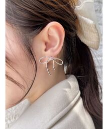 ナローリボンピアス