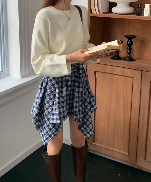 Grandeir(グランディール)の「アシンメトリーチェック柄フレアミニスカート(スカート・レディース・ネイビー/イエロー・MEDIUM)」の9枚目の写真