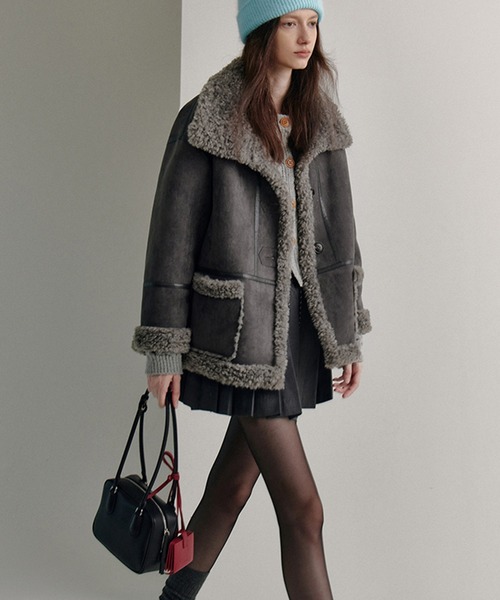 Fano Studios(ファノ ストゥディオズ)の「ワイドカラー ムートンジャケット FD24W360【Fano Studios】(ムートンコート・レディース・グレー系・L/M/S)」の4枚目の写真