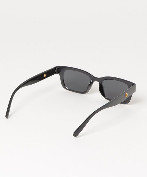 Vipoa(ヴィポア)の「スモールフレーム スクエアサングラス(サングラス・レディース・ブラック・FREE)」の8枚目の写真