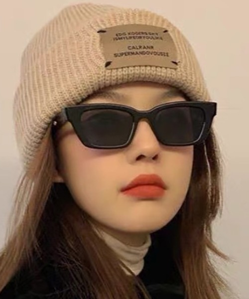 Vipoa(ヴィポア)の「スモールフレーム スクエアサングラス(サングラス・レディース・ブラック・FREE)」の1枚目の写真