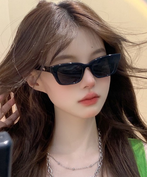 Vipoa(ヴィポア)の「スモールフレーム スクエアサングラス(サングラス・レディース・ブラック・FREE)」の2枚目の写真