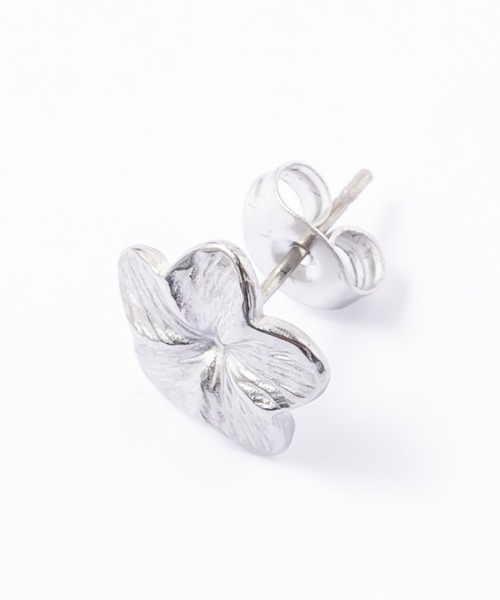 flua ピアス shellvia - plumeria earrings(ピアス) made in INTER FACTORY