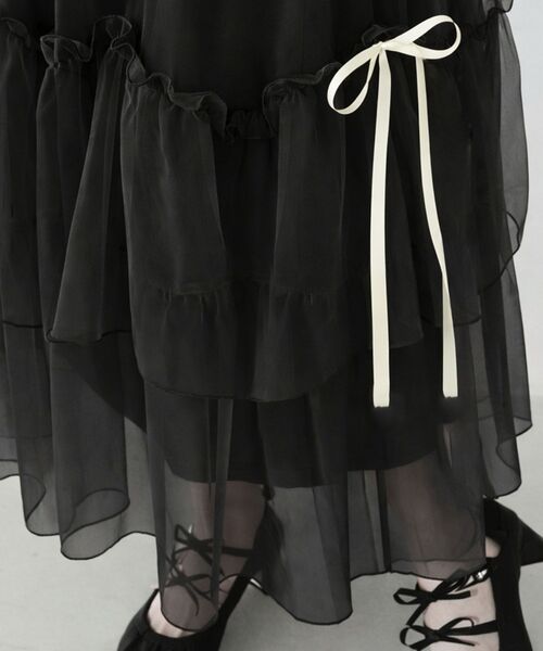 MAJESTIC LEGON（マジェスティックレゴン）の「チュールギャザーティアードスカート（スカート・レディース・ブラック/グレー/アイボリー/チャコールグレー/ピンクベージュ/ホワイト系その他/ブラック系その他・MEDIUM/SMALL/X-SMALL）」の4枚目の写真