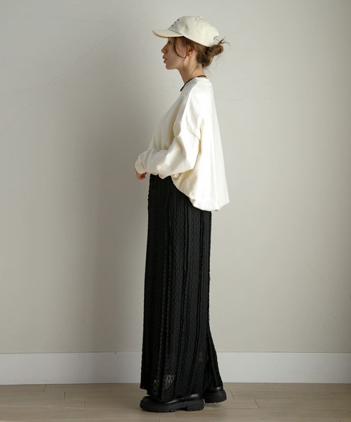 URBAN RESEARCH Sonny Label（アーバンリサーチサニーレーベル）の「バルーンヘムスウェットプルオーバー（スウェット・レディース・ブラック/ホワイト系その他/オフホワイト・FREE）」の21枚目の写真