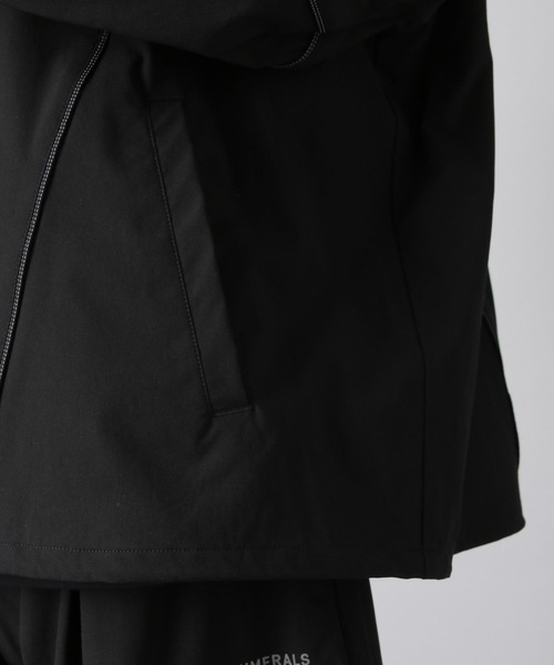 NUMERALS(ヌメラルズ)の「【NUMERALS】ソフトシェルブルゾン(ブルゾン・メンズ・カーキ/ブラック・MEDIUM/LARGE)」の20枚目の写真