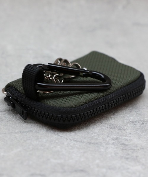 UNIVERSAL OVERALL（ユニバーサルオーバーオール）の「UNIVERSAL OVERALL マルチキーケース（キーケース/キーアクセサリー・メンズ・レオパード/ブラック/モスグリーン・FREE）」の8枚目の写真