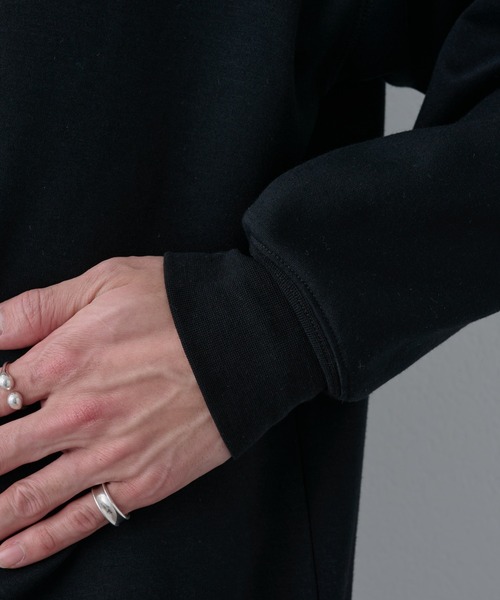 COLONY 2139（コロニートゥーワンスリーナイン）の「ポンチスウェットライクロングスリーブT（Tシャツ/カットソー・メンズ・ブラック/グレー・MEDIUM/LARGE）」の17枚目の写真