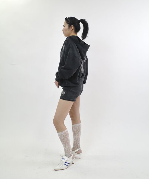 WHO'S WHO gallery（フーズフーギャラリー）の「【SLOPPY/スロッピー】ラインストーンスウェットショートパンツ（スウェットパンツ・レディース・アイボリー/チャコールグレー/サックスブルー・FREE）」の8枚目の写真