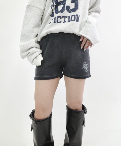WHO'S WHO gallery（フーズフーギャラリー）の「【SLOPPY/スロッピー】ラインストーンスウェットショートパンツ（スウェットパンツ・レディース・アイボリー/チャコールグレー/サックスブルー・FREE）」の10枚目の写真