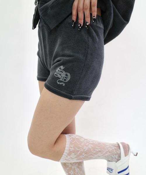 WHO'S WHO gallery（フーズフーギャラリー）の「【SLOPPY/スロッピー】ラインストーンスウェットショートパンツ（スウェットパンツ・レディース・アイボリー/チャコールグレー/サックスブルー・FREE）」の3枚目の写真