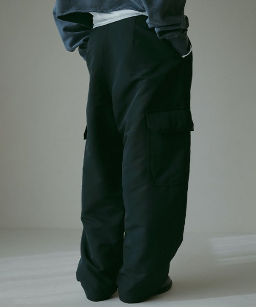 ETRE TOKYO（エトレトウキョウ）の「ウエストバッグパディングワークパンツ（その他パンツ・レディース・ホワイト/ネイビー・S/M）」の5枚目の写真