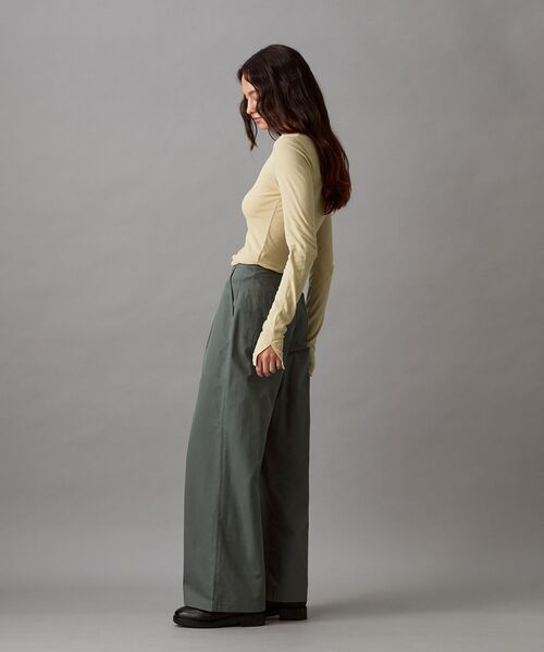 Calvin Klein(カルバン・クライン)の「シアー ロングスリーブ トップ(Tシャツ/カットソー・レディース・ベージュ・XS/S/M)」の3枚目の写真