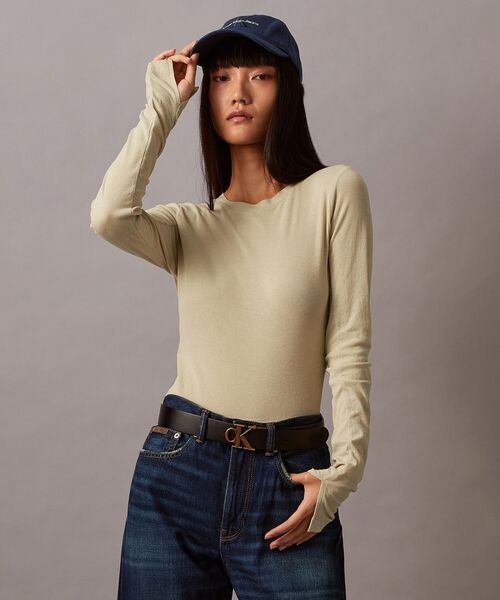 Calvin Klein(カルバン・クライン)の「シアー ロングスリーブ トップ(Tシャツ/カットソー・レディース・ベージュ・XS/S/M)」の5枚目の写真