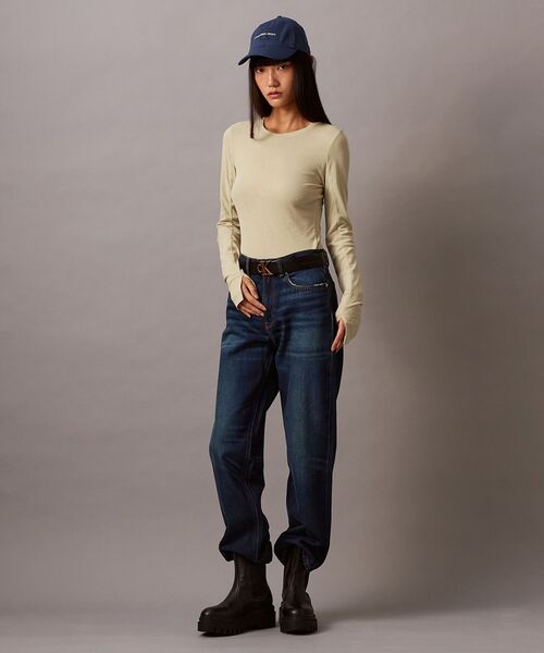 Calvin Klein(カルバン・クライン)の「シアー ロングスリーブ トップ(Tシャツ/カットソー・レディース・ベージュ・XS/S/M)」の6枚目の写真