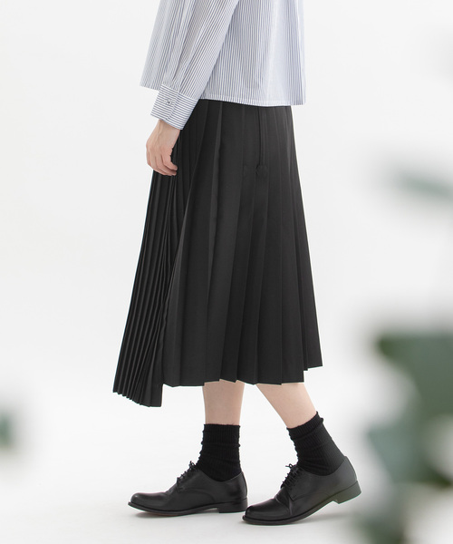 nop de nod（ノップドゥノッド）の「トロ切り替えプリーツスカート（スカート・レディース・ブラック/ダークグレー・M）」の6枚目の写真
