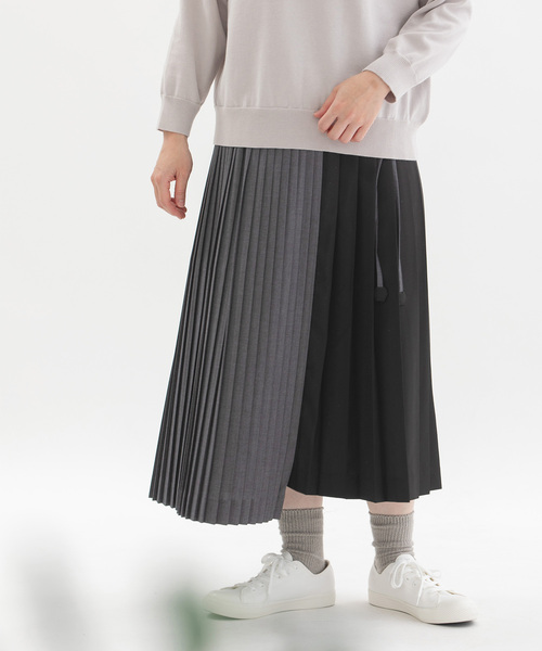 nop de nod（ノップドゥノッド）の「トロ切り替えプリーツスカート（スカート・レディース・ブラック/ダークグレー・M）」の13枚目の写真