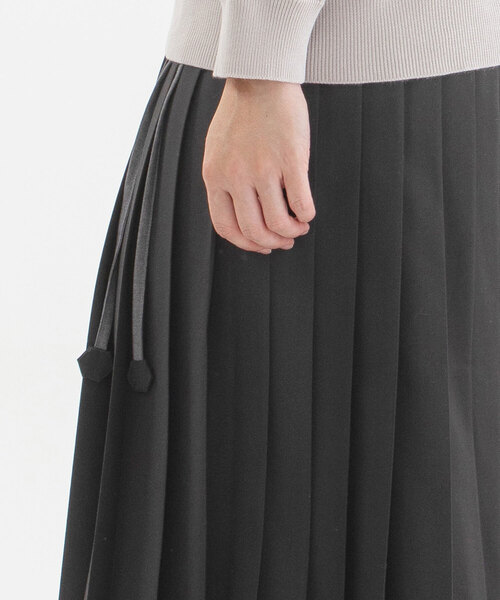 nop de nod（ノップドゥノッド）の「トロ切り替えプリーツスカート（スカート・レディース・ブラック/ダークグレー・M）」の16枚目の写真