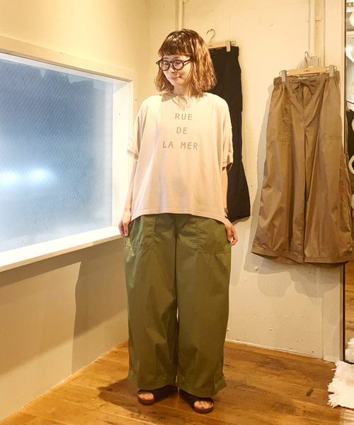 OMNIGOD（オムニゴッド）の「[ OMNIGOD womens / オムニゴッド ] NCウェザークロス パラシュートベーカーパンツ（カーゴパンツ・レディース・ベージュ/オリーブ/ネイビー・3/2）」の6枚目の写真