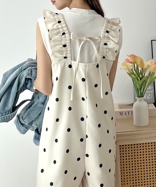 Futier land（フューティアランド）の「ショルダーフリルオールインワン（つなぎ/オールインワン・レディース・ブラック/アイボリー・MEDIUM）」の5枚目の写真